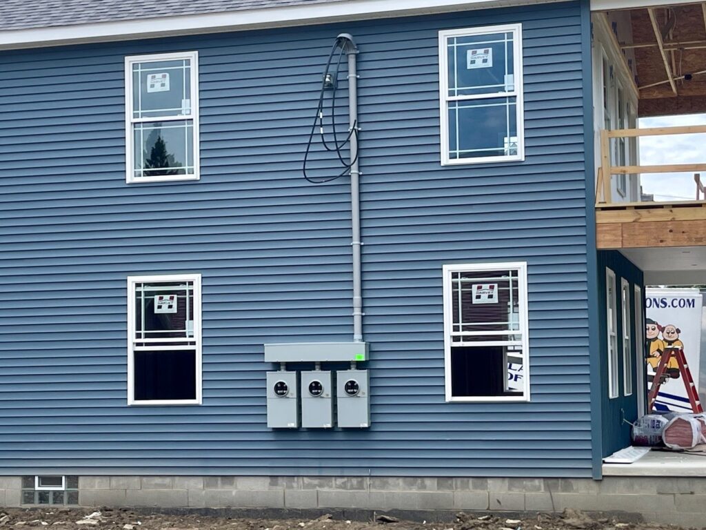 Outside of duplex on Glenwood Avenue in Youngstown.